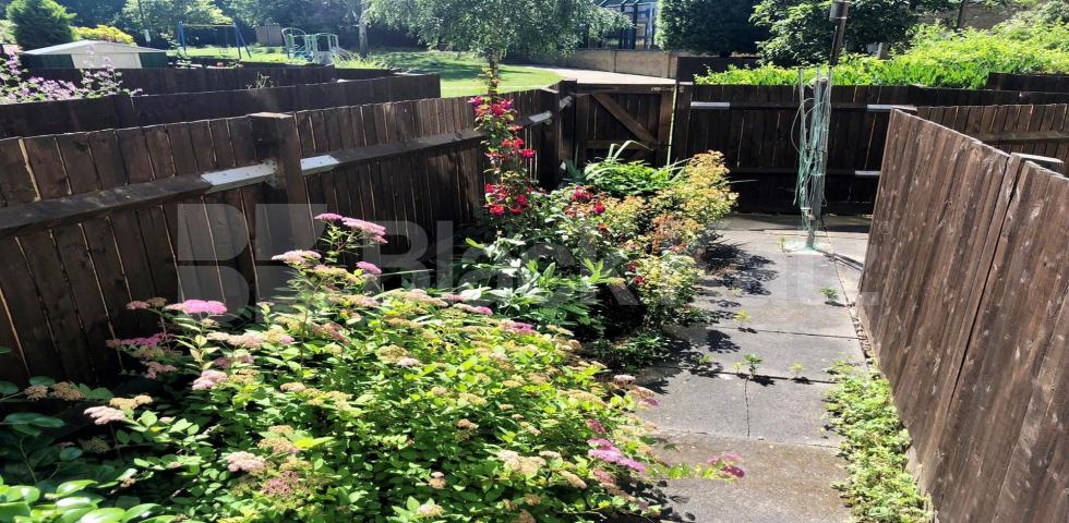 4 double bedroom flat set over two floors with access to a patio garden Dalmeny Avenue, Tufnell park 